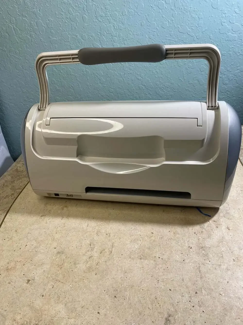 Provo Craft Cricut Personal Electronic Cutter Bundle with Carrying Tote